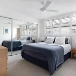 Luxury Tri-Level Duplex In Mermaid Beach - Coasthm