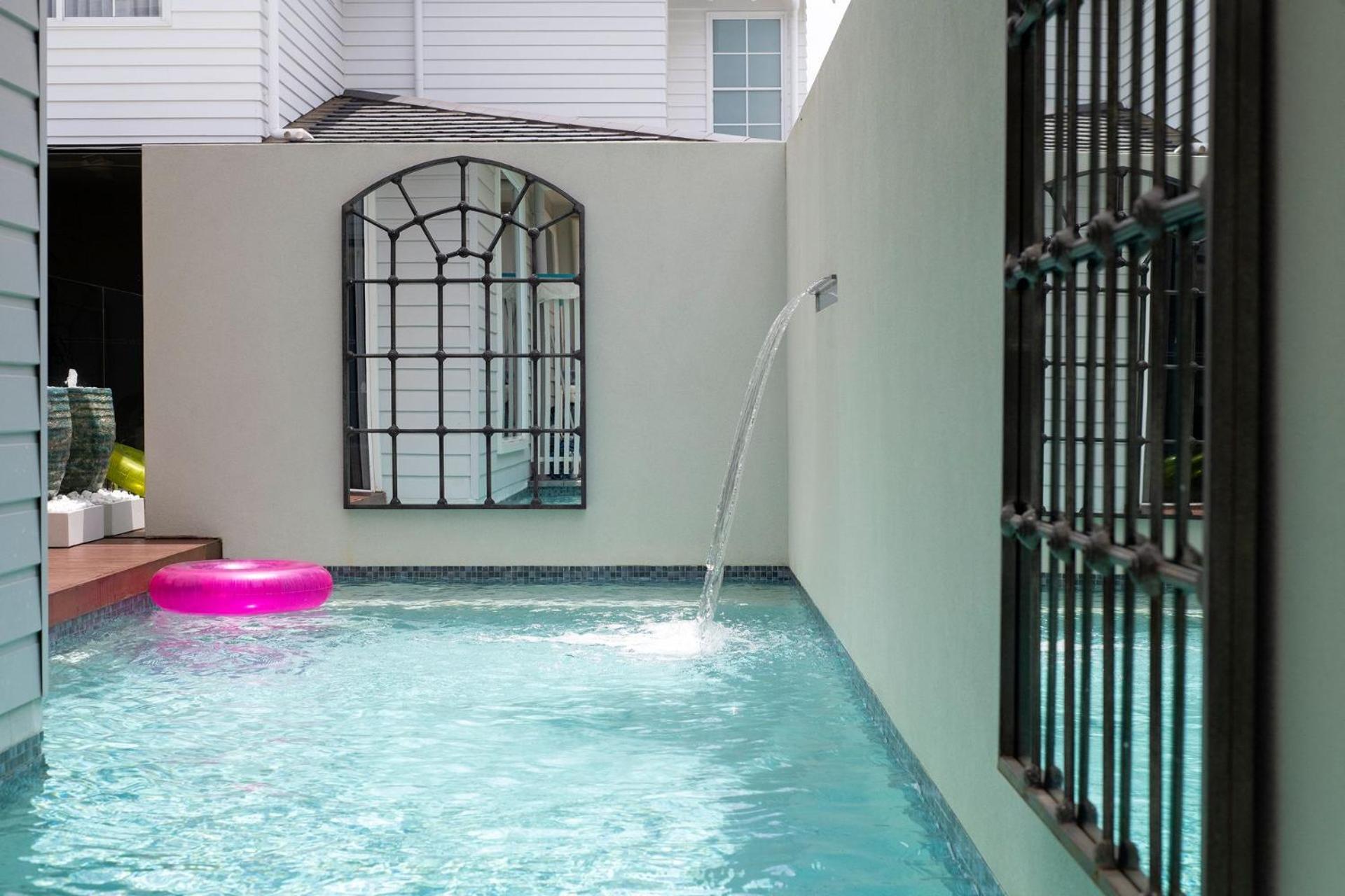 Luxury Tri-level Duplex In Mermaid - Coasthm Holiday home *