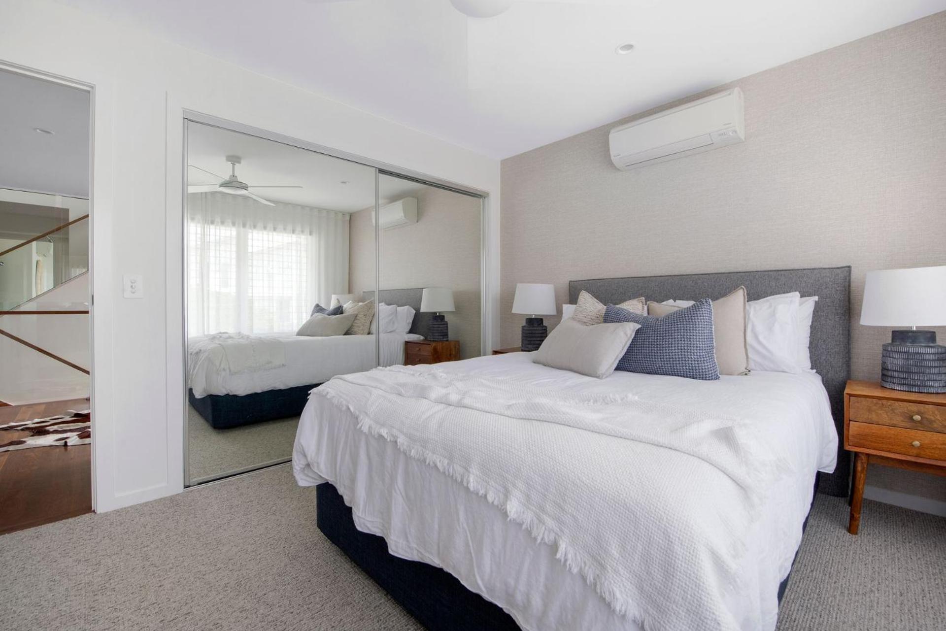 Luxury Tri-level Duplex In Mermaid - Coasthm * Gold Coast